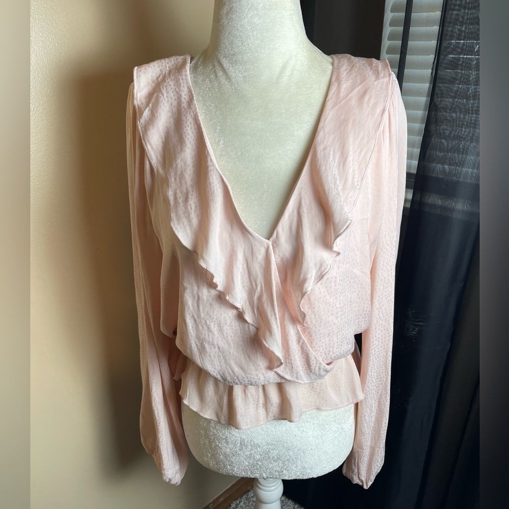 Show Me Your Mumu Brewster Top in Speckle Dots Pink Size Medium